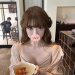 悠未 165 47 D 24歲 氣質無辜大眼美女 超級有氣質，朦朧放電的大眼睛，身材非常標準的